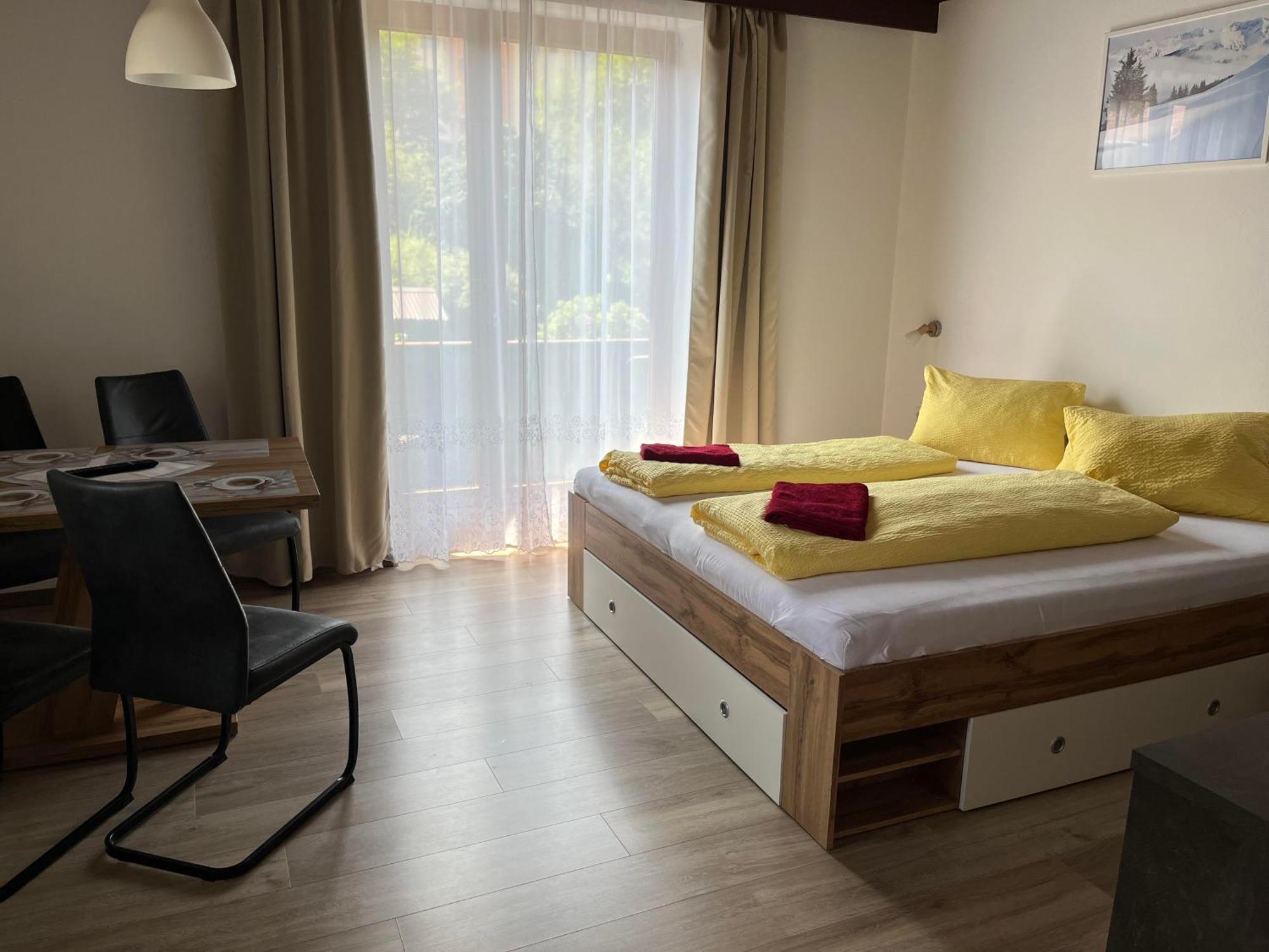 Pension Steiner, 6143 Matrei Am Brenner!!Check-In Between 15 - 21 O'Clock!! No Breakfast Muhlbachl Esterno foto