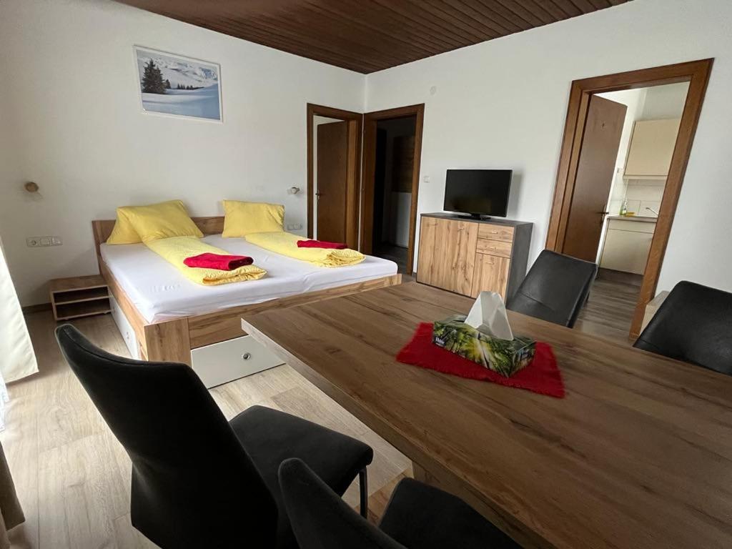 Pension Steiner, 6143 Matrei Am Brenner!!Check-In Between 15 - 21 O'Clock!! No Breakfast Muhlbachl Esterno foto