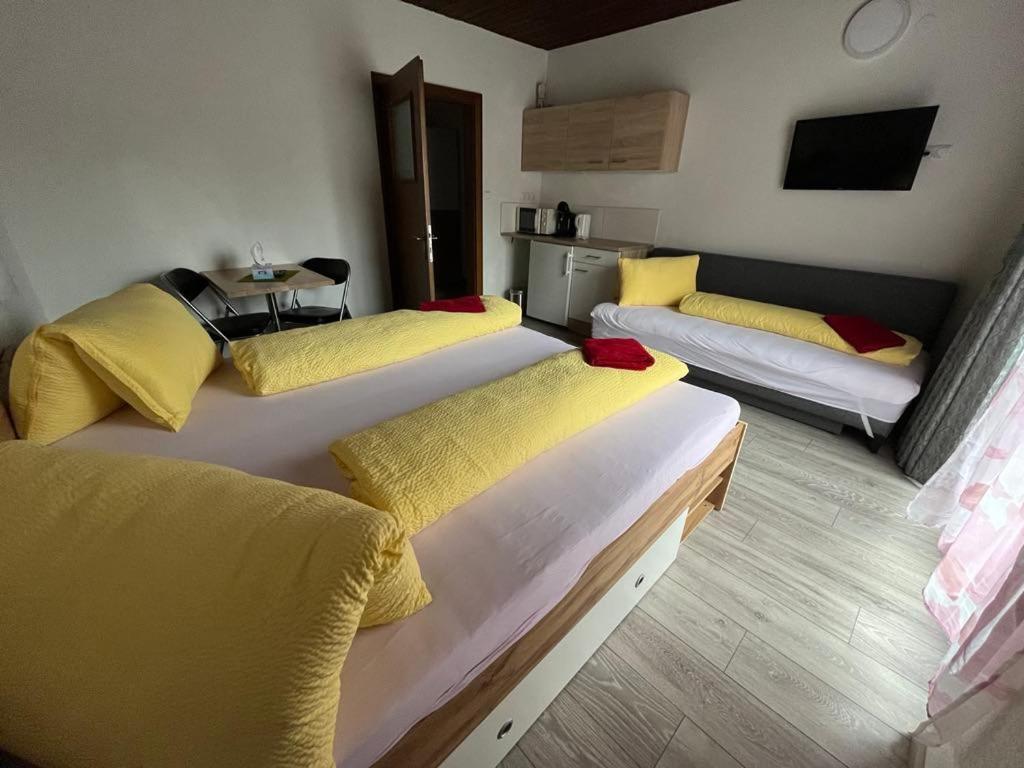 Pension Steiner, 6143 Matrei Am Brenner!!Check-In Between 15 - 21 O'Clock!! No Breakfast Muhlbachl Esterno foto