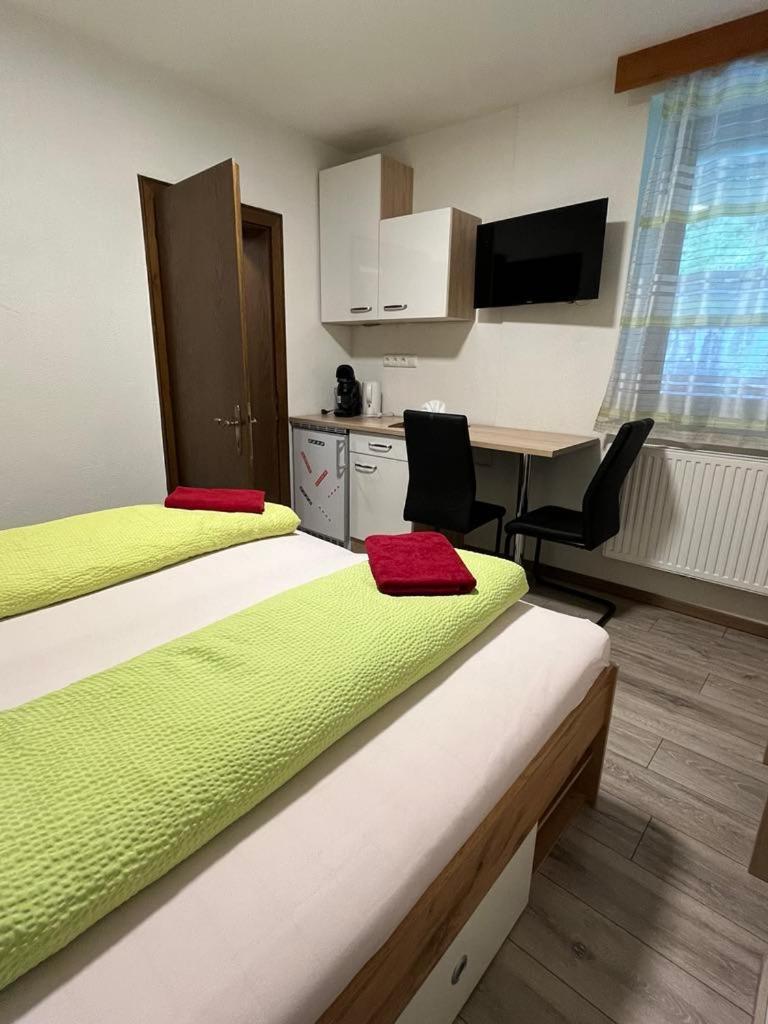 Pension Steiner, 6143 Matrei Am Brenner!!Check-In Between 15 - 21 O'Clock!! No Breakfast Muhlbachl Esterno foto