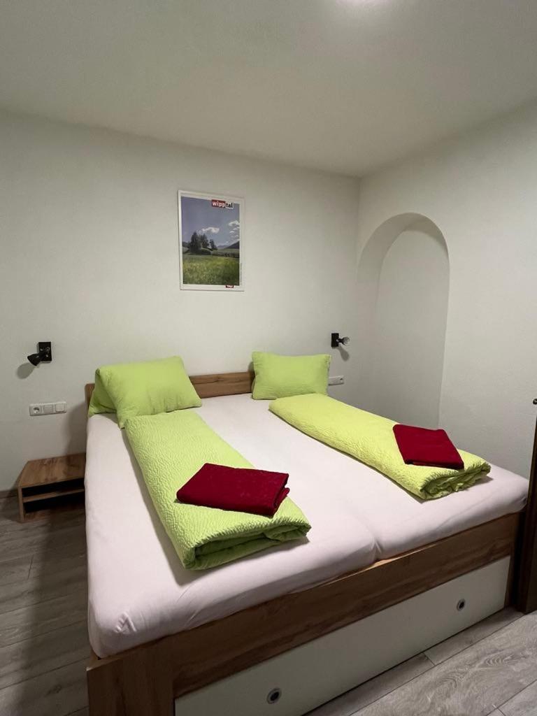 Pension Steiner, 6143 Matrei Am Brenner!!Check-In Between 15 - 21 O'Clock!! No Breakfast Muhlbachl Esterno foto